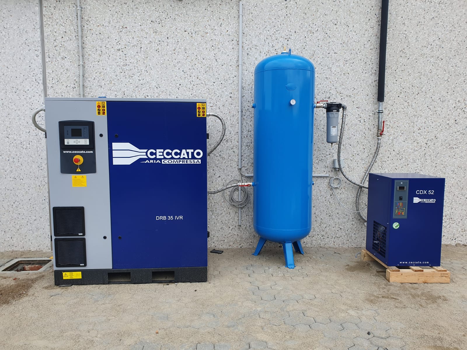 Compressore Ceccato con serbatoio ed essiccatore